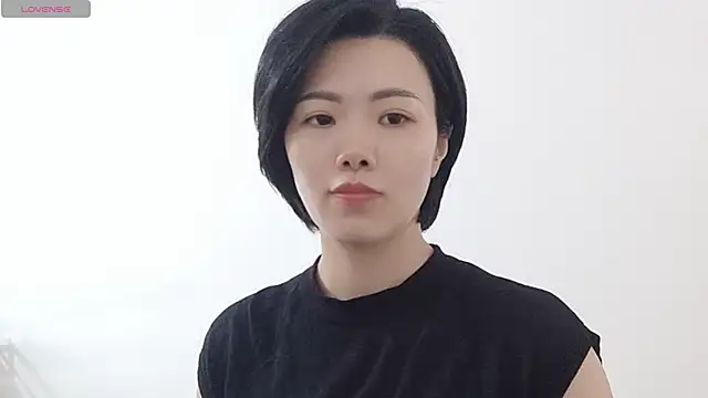 Snapshot of Nikishine chatting on 06-12-26, 04:00 Nikishine online show from 06-12-26, 04:00