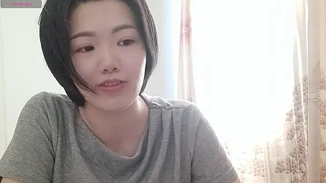 Snapshot of Nikishine chatting on 06-20-26, 06:05 Nikishine online show from 06-20-26, 06:05