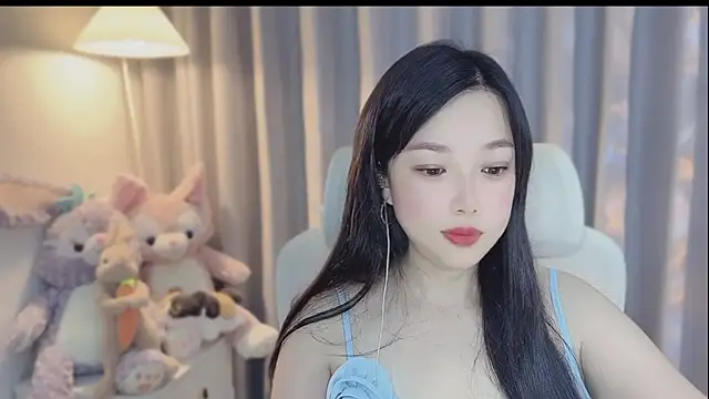 Yumi yuni online show from 04-15-26, 12:45