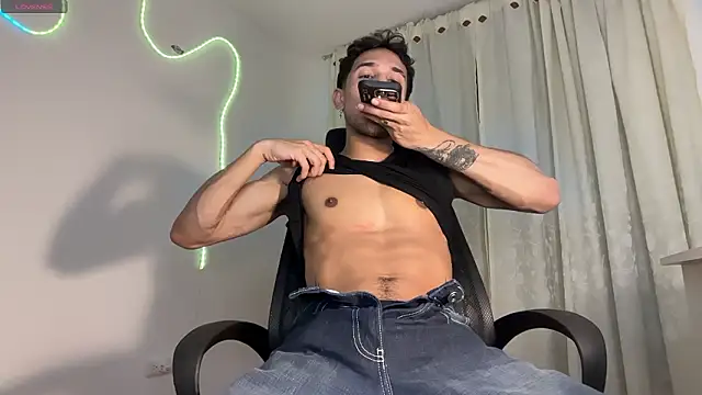 rafael stone11 online show from 03-10-26, 12:37