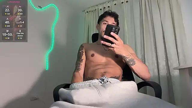 rafael stone11 online show from 04-01-26, 04:02