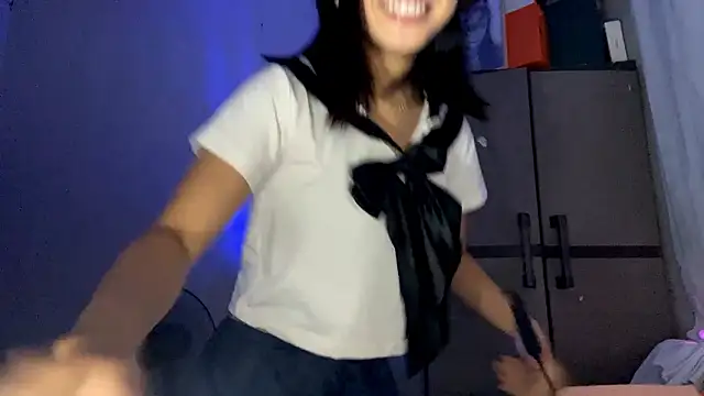 ConstancePorrini online show from 02-11-26, 07:46