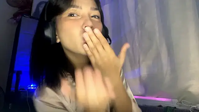 ConstancePorrini online show from 02-12-26, 07:36