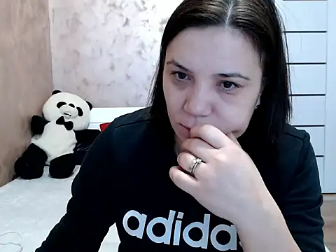 Snapshot of LorraGrey chatting on 02-04-26, 07:03 LorraGrey online show from 02-04-26, 07:03