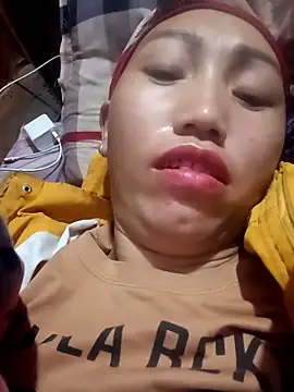 Snapshot of hot-luna- chatting on 02-10-26, 10:03 hot-luna- online show from 02-10-26, 10:03