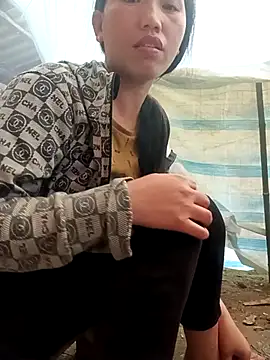 Snapshot of hot-luna- chatting on 02-20-26, 06:26 hot-luna- online show from 02-20-26, 06:26