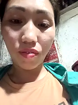 Snapshot of hot-luna- chatting on 02-28-26, 12:39 hot-luna- online show from 02-28-26, 12:39