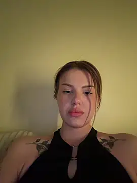 Snapshot of AkylinaGold chatting on 04-18-26, 09:59 AkylinaGold online show from 04-18-26, 09:59