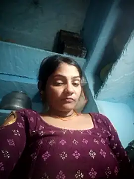 Hotty raghni online show from 02-05-26, 04:55