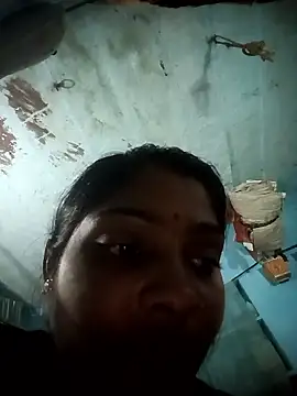 Hotty raghni online show from 02-14-26, 03:09