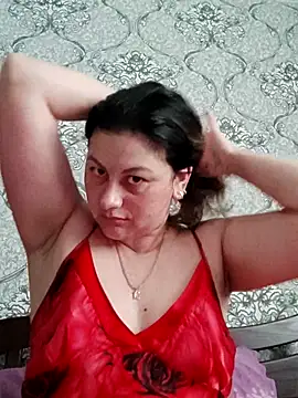 Snapshot of Soli9999 chatting on 06-08-26, 04:35 Soli9999 online show from 06-08-26, 04:35