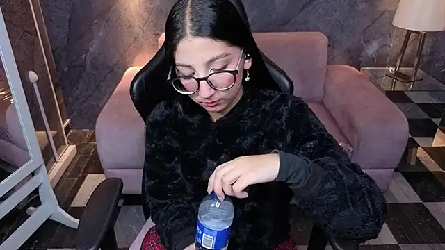 Sophie jones b online show from 03-05-26, 12:45