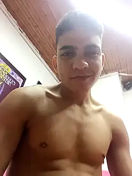 Snapshot of NikoHot_anatole chatting on 04-22-26, 04:37 NikoHot anatole online show from 04-22-26, 04:37