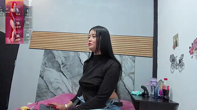 Snapshot of catalinaa32 chatting on 05-25-26, 11:16 catalinaa32 online show from 05-25-26, 11:16