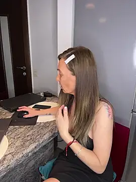 DivineAmely online show from 03-09-26, 08:24