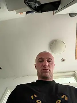 Snapshot of michaarMichaels chatting on 05-03-26, 06:52 michaarMichaels online show from 05-03-26, 06:52