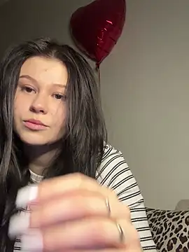 Snapshot of MelisaKis chatting on 02-18-26, 09:33 MelisaKis online show from 02-18-26, 09:33