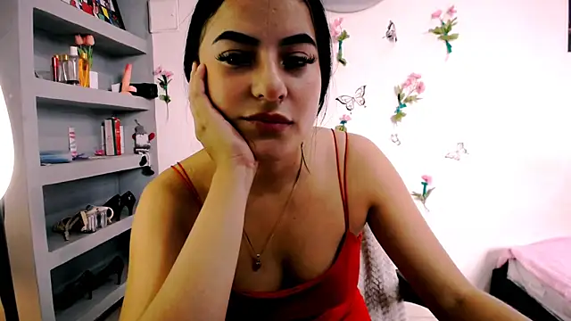 charlotte petit  online show from 02-07-26, 04:54