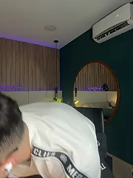 Snapshot of Jeremy_Harden chatting on 03-01-26, 03:08 Jeremy Harden online show from 03-01-26, 03:08