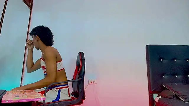 Snapshot of JERO_TEASE_S7S chatting on 02-19-26, 07:32 JERO TEASE S7S online show from 02-19-26, 07:32