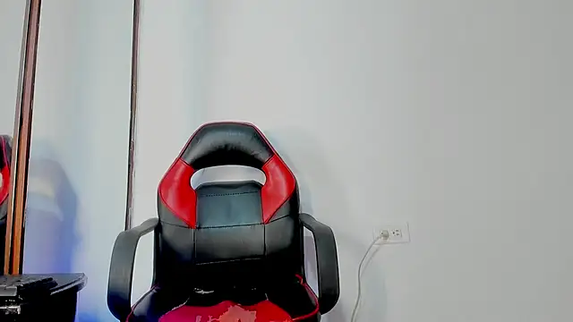 Snapshot of JERO_TEASE_S7S chatting on 02-27-26, 07:36 JERO TEASE S7S online show from 02-27-26, 07:36