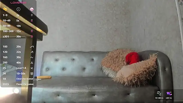 scarlettqueenx online show from 04-10-26, 09:41