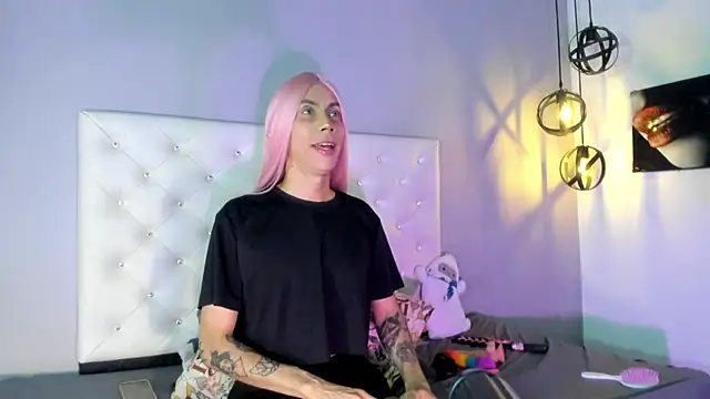 Rose peterson  online show from 02-03-26, 01:49