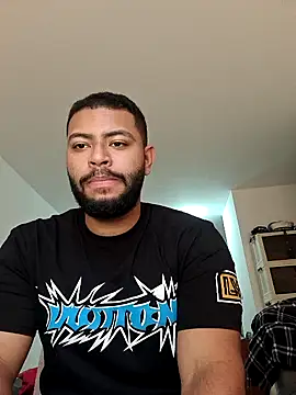 Snapshot of KLEYTON33 chatting on 02-04-26, 09:53 KLEYTON33 online show from 02-04-26, 09:53