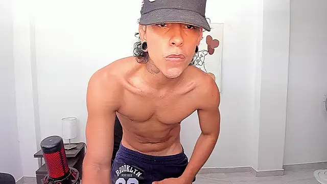 Snapshot of paisa_hotx chatting on 02-21-26, 06:31 paisa hotx online show from 02-21-26, 06:31