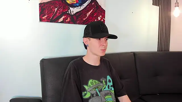 Snapshot of Lio_____ chatting on 02-16-26, 03:35 Lio online show from 02-16-26, 03:35