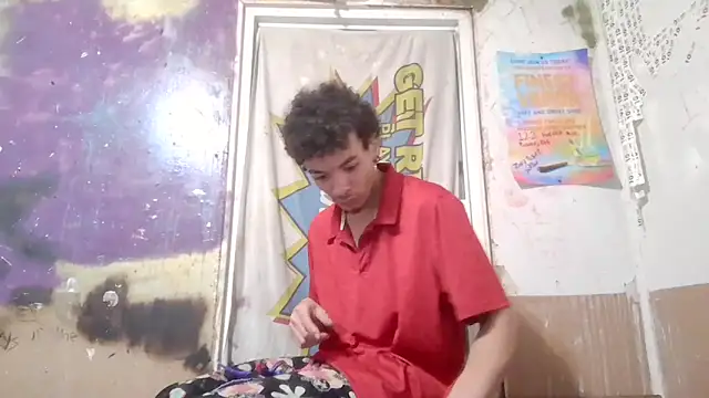 Snapshot of spooky425hd chatting on 05-10-26, 04:06 spooky425hd online show from 05-10-26, 04:06