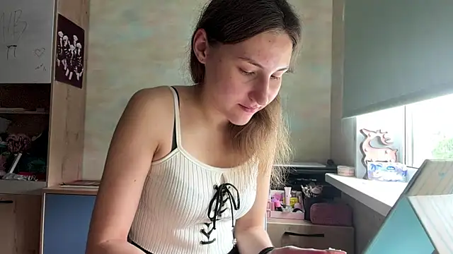 Miaaa Moon online show from 07-18-26, 06:50