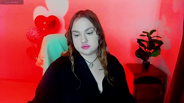 Snapshot of Sofiawetsweet chatting on 02-12-26, 07:14 Sofiawetsweet online show from 02-12-26, 07:14