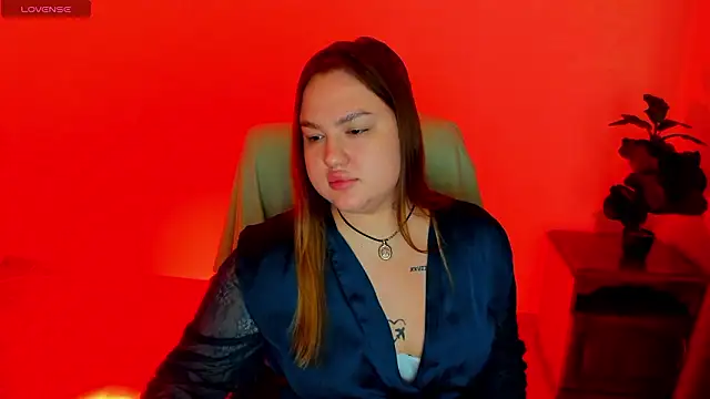 Snapshot of Sofiawetsweet chatting on 02-22-26, 07:29 Sofiawetsweet online show from 02-22-26, 07:29