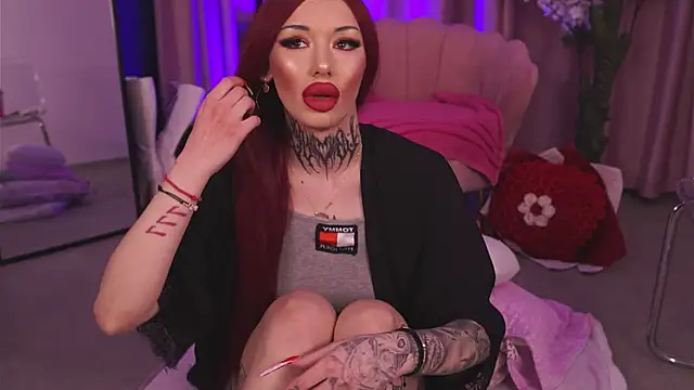 CassandraFoxy online show from 02-10-26, 05:33