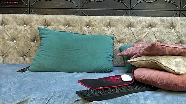 KlaraMuse online show from 02-13-26, 04:03