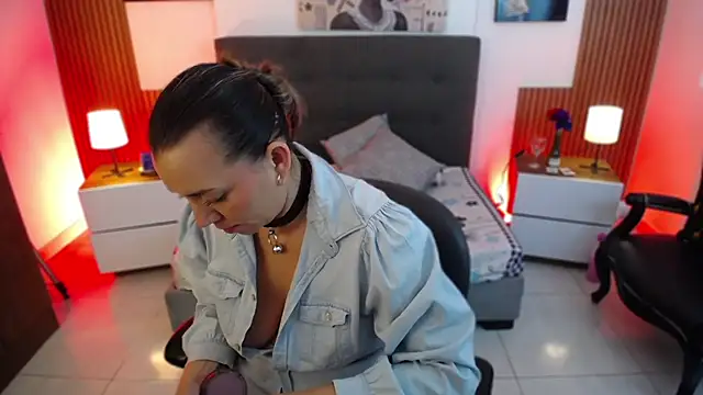 milfsecret69 online show from 05-26-26, 10:44