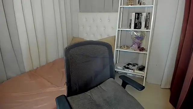 Snapshot of urtwinkjoshx chatting on 02-22-26, 04:35 urtwinkjoshx online show from 02-22-26, 04:35