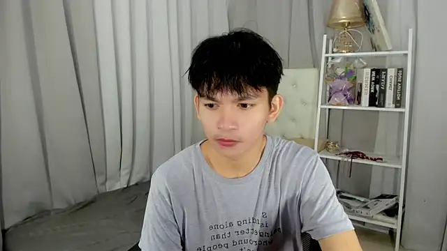 Snapshot of urtwinkjoshx chatting on 02-28-26, 04:24 urtwinkjoshx online show from 02-28-26, 04:24