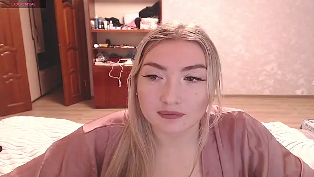 MiraRoy online show from 02-09-26, 03:38