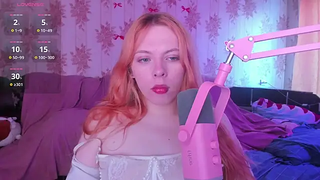 Snapshot of Cutie_Bambi chatting on 06-01-26, 12:07 Cutie Bambi online show from 06-01-26, 12:07