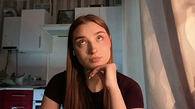 Snapshot of LissaBliss chatting on 05-07-26, 02:11 LissaBliss online show from 05-07-26, 02:11