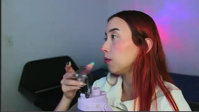 Snapshot of RoseSinsDonViktor chatting on 02-20-26, 03:45 RoseSinsDonViktor online show from 02-20-26, 03:45