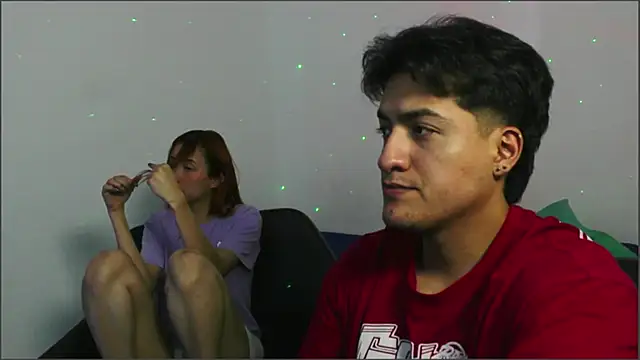 Snapshot of RoseSinsDonViktor chatting on 02-23-26, 07:33 RoseSinsDonViktor online show from 02-23-26, 07:33