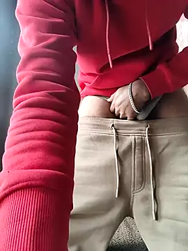 Snapshot of newtube0 chatting on 02-03-26, 05:05 newtube0 online show from 02-03-26, 05:05