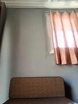 Snapshot of newtube0 chatting on 02-08-26, 06:39 newtube0 online show from 02-08-26, 06:39