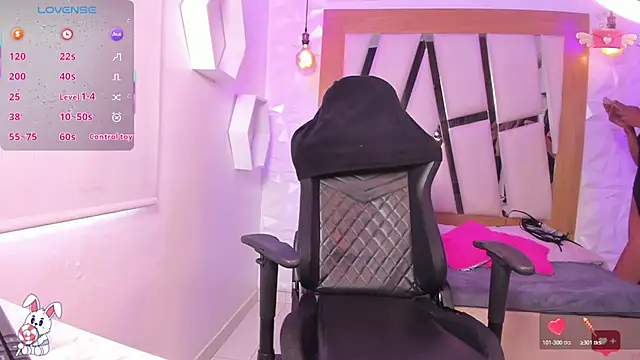 Snapshot of Bella_Miller1_ chatting on 02-03-26, 03:28 Bella Miller1 online show from 02-03-26, 03:28