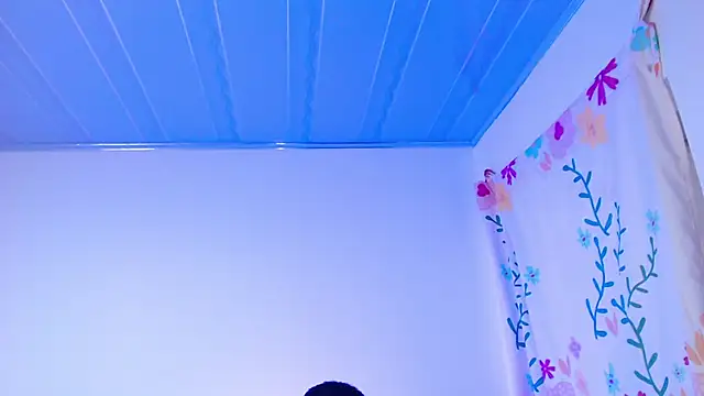 Snapshot of Ariana_Esteban07 chatting on 02-02-26, 12:04 Ariana Esteban07 online show from 02-02-26, 12:04