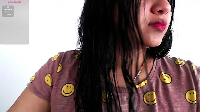 Snapshot of emily-rousee- chatting on 03-02-26, 02:35 emily-rousee- online show from 03-02-26, 02:35