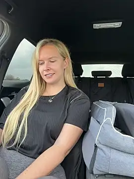 Ellie-rosee online show from 03-16-26, 07:01